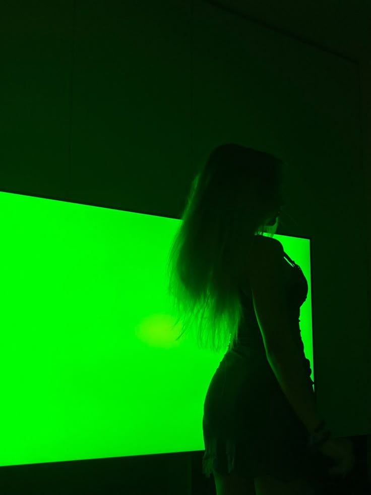 TOXIC GURL